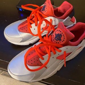 Cute good condition Nike haurache